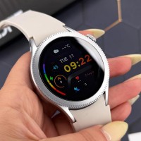Жіночий розумний годинник Modfit Queen Silver 2 STOPPED зі сріблястим корпусом та IPS дисплеєм (SKU: 1077-0351)