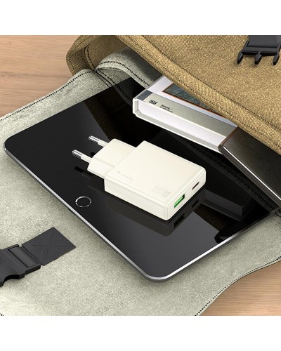 Купити МЗП Hoco N45 Biscuit PD30W+QC3.0 (1USB-A/1C) + кабель Type-C to Lightning