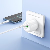 МЗП Borofone BA93A Lustrous PD20W+QC3.0 (1USB-A/1C) + кабель Type-C to Type-C