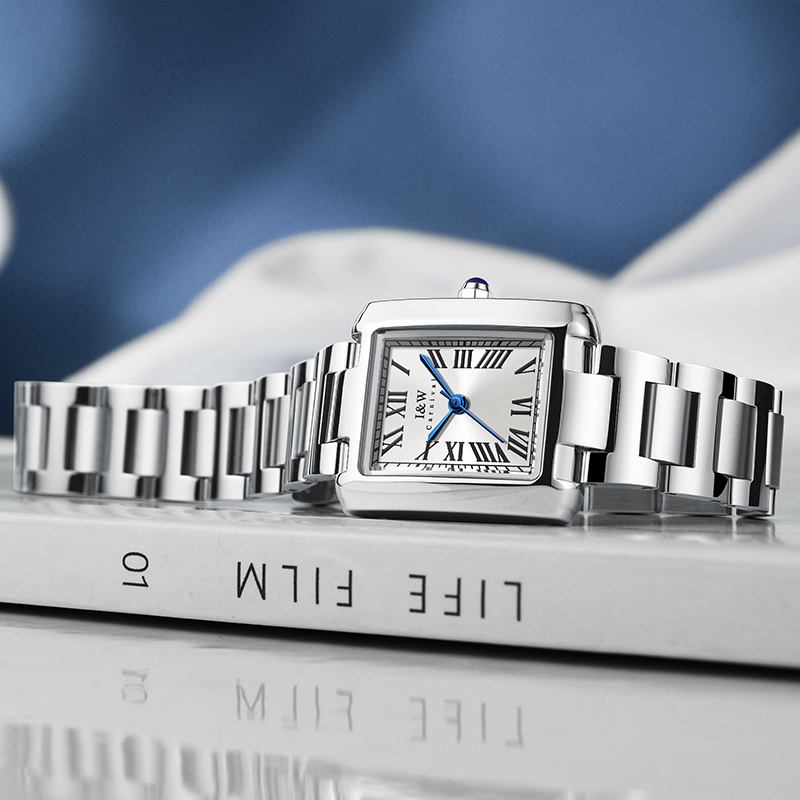 Купити Carnival Madame Classic