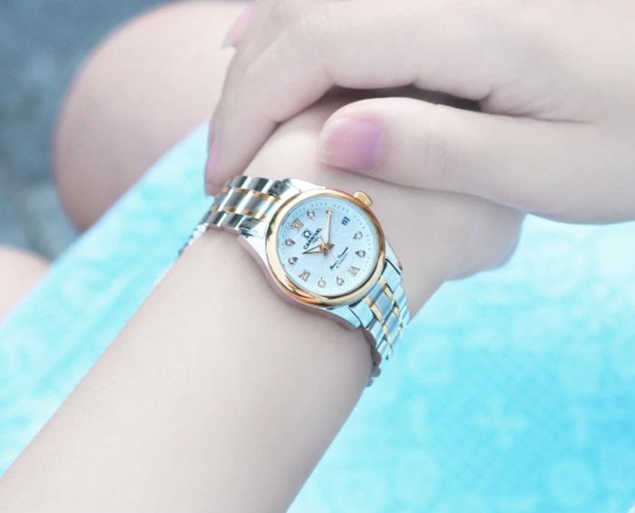 Купити Carnival White
