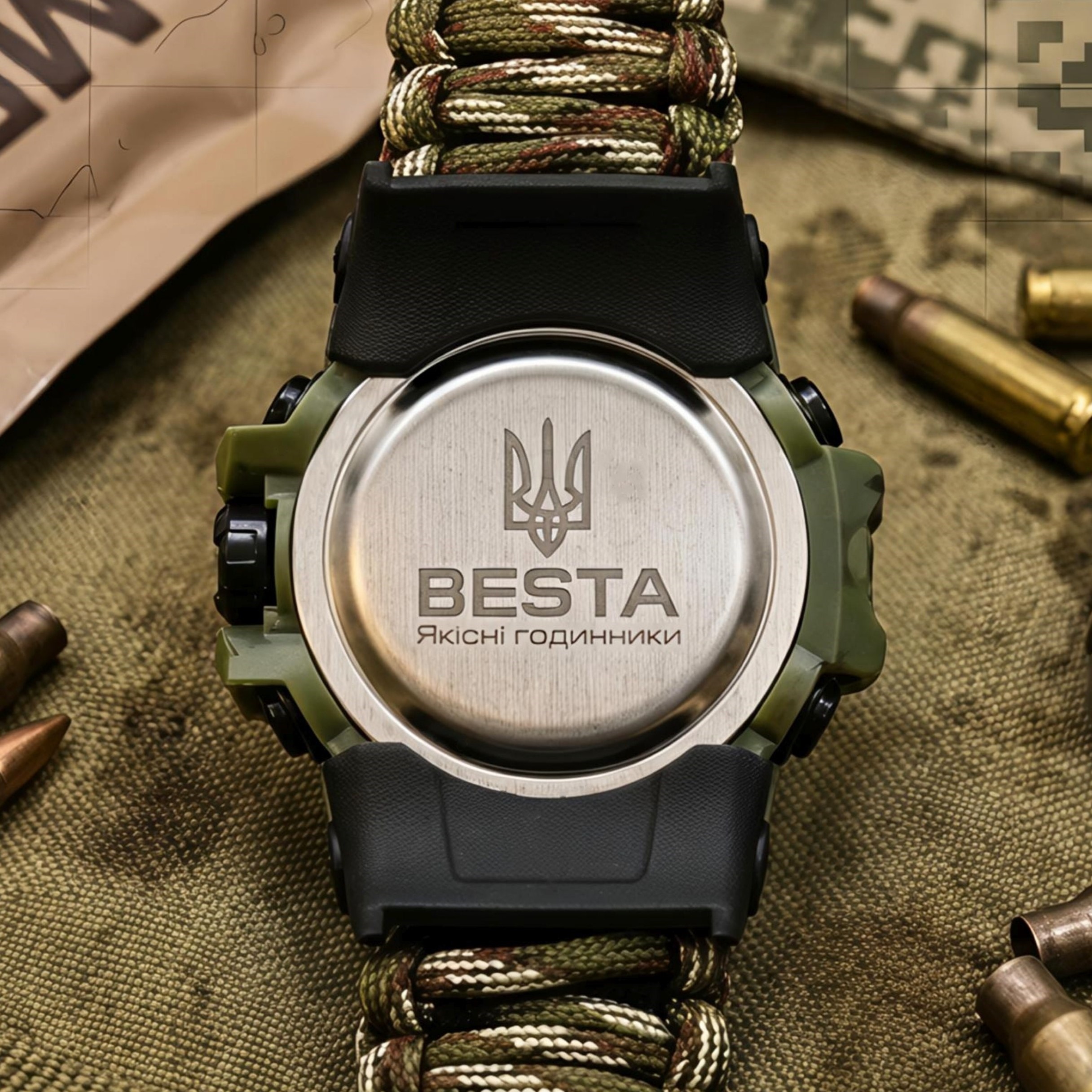 Besta Military з компасом