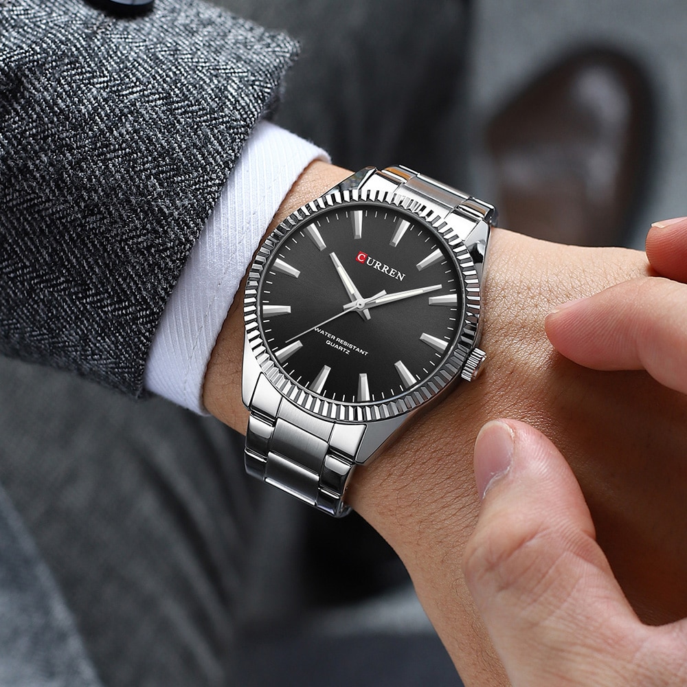 Купити Чоловічий наручний годинник Curren 8425 Silver-Black зі сталевим браслетом та мінеральним склом