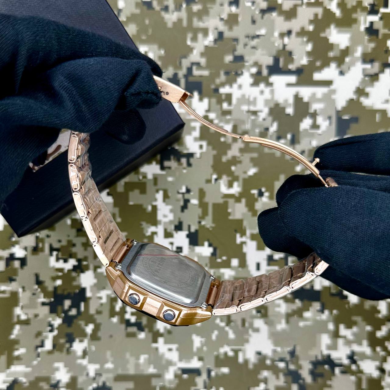 Купити Чоловічий наручний годинник Patriot 011RGUAGD Тризуб у кольорі Рожеве золото з електронним циферблатом