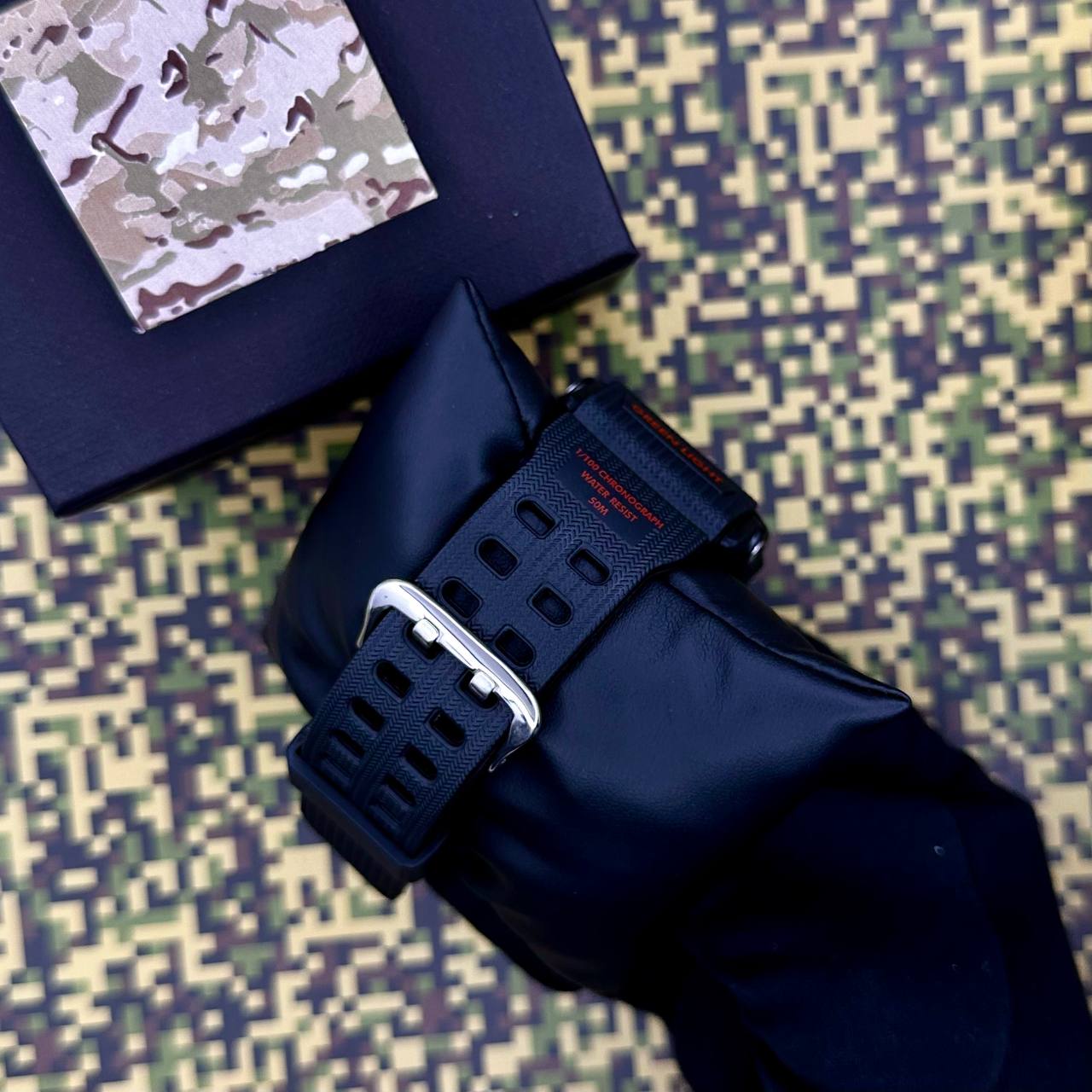 Купити Чоловічий спортивний годинник Patriot 012RD Black-Red з комбінованим циферблатом та водозахистом 5 ATM