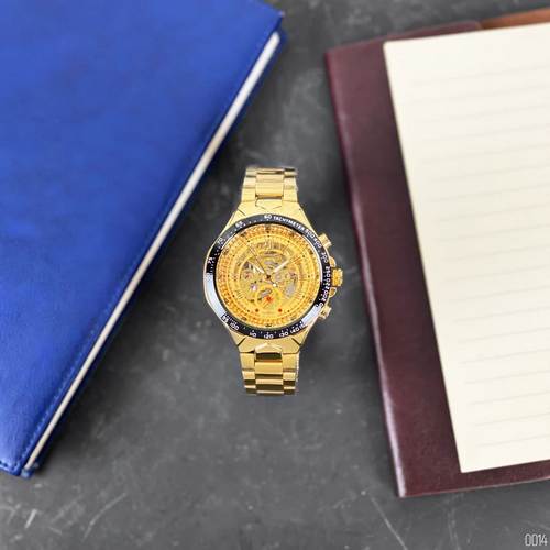 Купити Winner 8067 Gold-Black-Gold Red Cristal