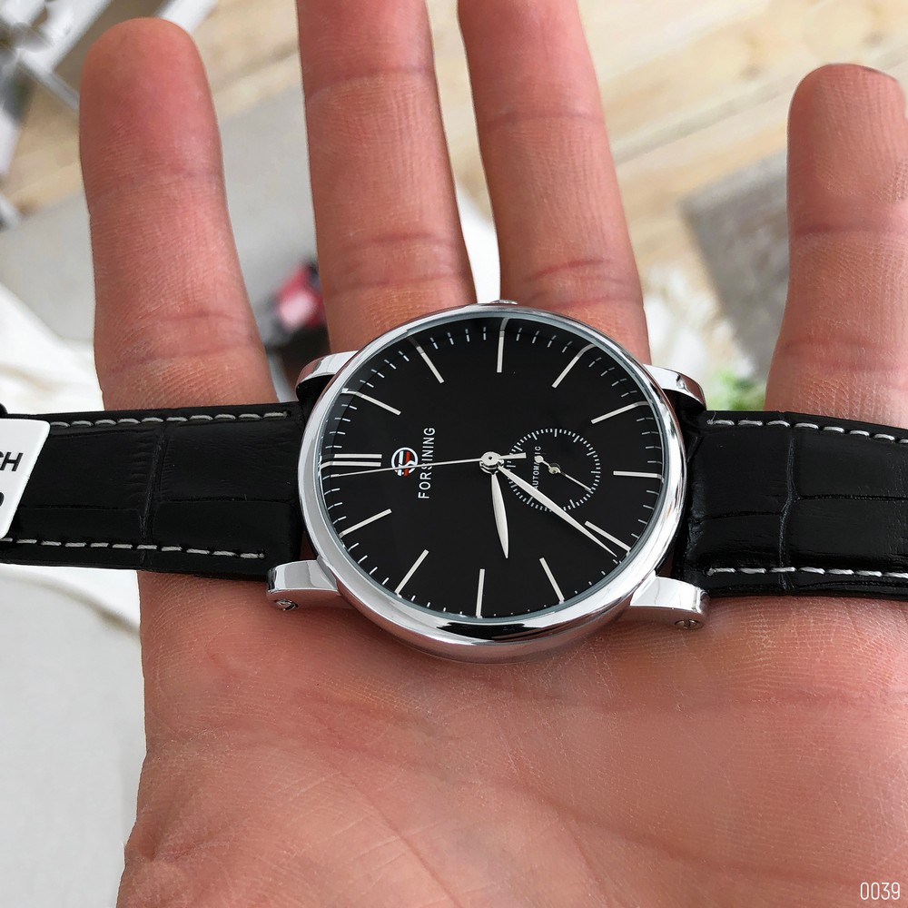 Купити Чоловічий механічний годинник Forsining 8214 Silver-Black з автопідзаводом та шкіряним ремінцем